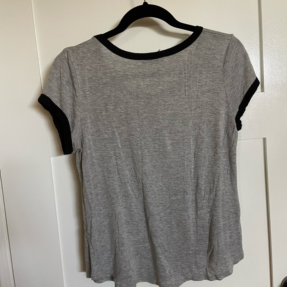 Simple tee - Picture 3 of 4